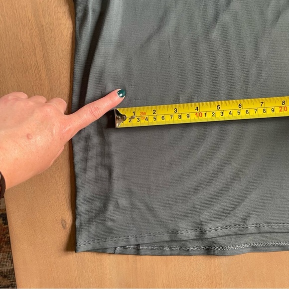 Lululemon Drysense Mesh Long Sleeve - Picture 12 of 12